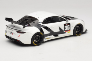 Alpine A110 GT4+ #36 J. Pla / J. Gilbert / J-M. Leandri Ultimate GT Endurance Cup 2024 Otto 1:18 OT1201 Resina — immagine 2 di 6