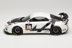 Alpine A110 GT4+ #36 J. Pla / J. Gilbert / J-M. Leandri Ultimate GT Endurance Cup 2024 Otto 1:18 OT1201 Resina — immagine 3 di 6