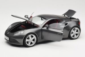 Artega GT Grey Metallic Revell 1:18 09024 Pressofusione — immagine 2 di 8
