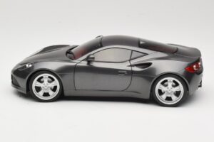 Artega GT Grey Metallic Revell 1:18 09024 Pressofusione — immagine 4 di 8
