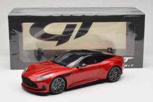 Aston Martin DB12 Hyper Red GT Spirit 1:18 GT936 Resina — immagine 6 di 6