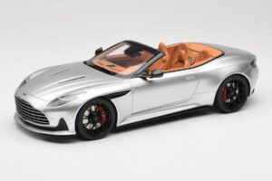 Aston Martin DB12 Volante Argento GT Spirit 1:18 GT945 Resina
