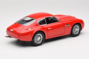 Aston Martin DB4 GT Zagato Rosso Road Signature 1:18 92728 Pressofusione — immagine 3 di 8