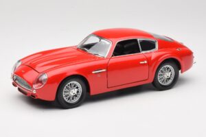 Aston Martin DB4 GT Zagato Rosso Road Signature 1:18 92728 Pressofusione