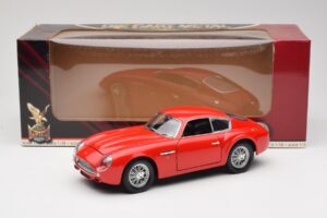Aston Martin DB4 GT Zagato Rosso Road Signature 1:18 92728 Pressofusione — immagine 8 di 8