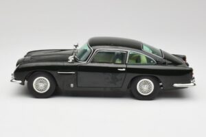 Aston Martin DB5 California Salvia Chrono 1:18 H1001 Pressofusione — immagine 4 di 8