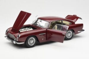 Aston Martin DB5 Dubonnet Rosso AUTOart 1:18 70213 Pressofusione — immagine 2 di 8