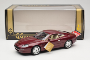Aston Martin DB7 Rosso Guiloy 1:18 67550 Pressofusione — immagine 8 di 8
