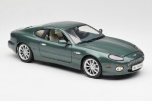 Aston Martin DB7 Vantage Verde Maisto 1:18 36880 Pressofusione — immagine 6 di 8