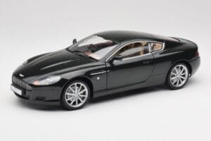 Aston Martin DB9 Nero Solido 1:18 15025600 Pressofusione
