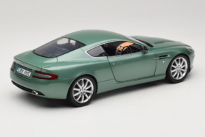 Aston Martin DB9 Verde Minichamps 1:18 150137322 Pressofusione — immagine 3 di 8