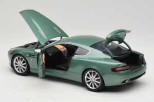 Aston Martin DB9 Verde Minichamps 1:18 150137322 Pressofusione — immagine 5 di 8