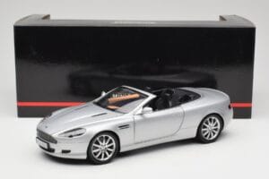Aston Martin DB9 Volante Argento Minichamps 1:18 150137334 Pressofusione — immagine 8 di 8