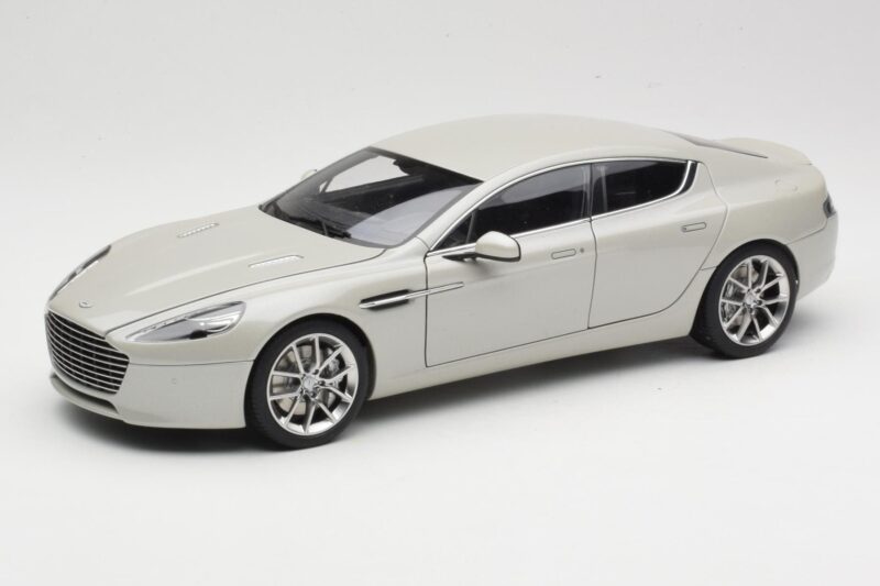 Aston Martin Rapide S Silver Fox AUTOart 1:18 70258 Pressofusione