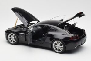 Aston Martin V8 Vantage Onyx Nero AUTOart 1:18 70202 Pressofusione — immagine 5 di 8