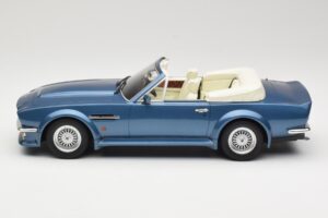 Aston Martin V8 Volante Blu GT Spirit 1:18 GT128 Resina — immagine 3 di 6
