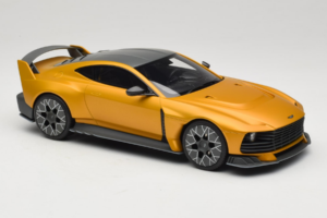 Aston Martin Valiant Auric Gold Metallic GT Spirit 1:18 GT546 Resina — immagine 4 di 6