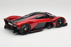 Aston Martin Valkyrie AMR Pro Hyper Red TopSpeed 1:18 TS0539 Pressofusione — immagine 2 di 6