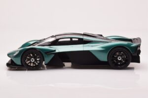 Aston Martin Valkyrie Racing Green GT Spirit 1:18 GT435 Resina — immagine 3 di 6