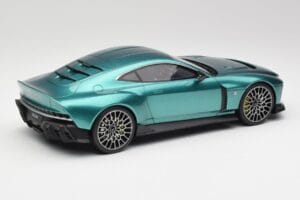 Aston Martin Valour Racing Green GT Spirit 1:18 GT480 Resina — immagine 2 di 6