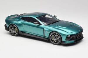 Aston Martin Valour Racing Green GT Spirit 1:18 GT480 Resina — immagine 4 di 6