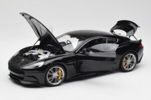 Aston Martin Vanquish Onyx Nero AUTOart 1:18 70247 Pressofusione — immagine 2 di 8