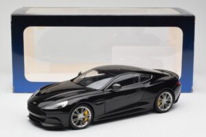 Aston Martin Vanquish Onyx Nero AUTOart 1:18 70247 Pressofusione — immagine 8 di 8