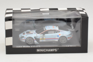 Aston Martin Vantage V12 GT3 #32 J. Stuck ADAC GT Masters 2012 Minichamps 1:43 437121332 Pressofusione — immagine 5 di 5