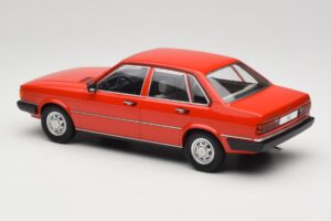 Audi 80 B2 GLS Rosso MCG 1:18 MCG18526 Pressofusione — immagine 5 di 6