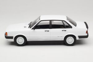 Audi 80 B2 GTE Bianco MCG 1:18 MCG18527 Pressofusione — immagine 3 di 6