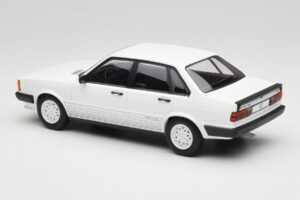 Audi 80 B2 GTE Bianco MCG 1:18 MCG18527 Pressofusione — immagine 5 di 6