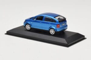 Audi A2 Light Blue Metallic Minichamps 1:43 AUDI007 Pressofusione — immagine 3 di 4