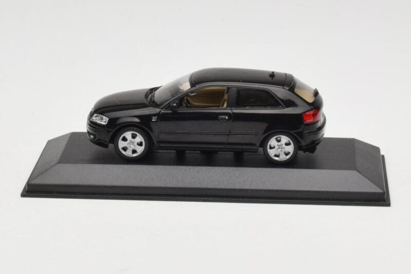 Audi A3 8P Black Metallic Minichamps 1:43 12000 Pressofusione
