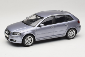Audi A3 8P Sportback Light Blue Metallic Kyosho 1:18 5010403025 Pressofusione