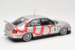 Audi A4 B5 #3 F. Biela DTM World Champion 1995 UT Models 1:18 39542 Pressofusione — immagine 3 di 8