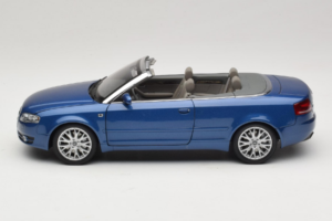 Audi A4 B6 Cabriolet Blu Norev 1:18 5010504325 Pressofusione — immagine 4 di 9
