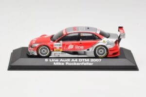Audi A4 B7 #11 Team Abt M. Rockenfeller DTM 2007 Minichamps 1:43 5020700163 Pressofusione