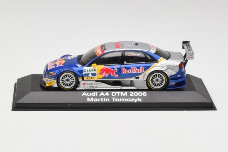 Audi A4 B7 #4 Red Bull M. Tomczyk DTM 2006 Minichamps 1:43 5020600303 Pressofusione
