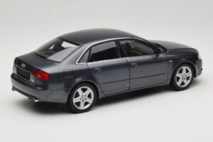 Audi A4 B7 Grigio Metallizzato Minichamps 1:18 100014400 Pressofusione — immagine 3 di 8