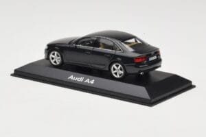Audi A4 B8 3.2 Quattro Phantom Black Minichamps 1:43 5010704133 Pressofusione — immagine 3 di 4