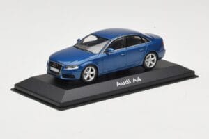 Audi A4 B8 3.2 Quattro Aruba Blue Minichamps 1:43 5010704123 Pressofusione — immagine 2 di 4