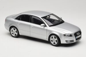 Audi A4 B8 3.2 Quattro Argento Minichamps 1:18 5010404115 Pressofusione — immagine 6 di 8