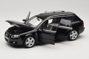 Audi A4 B8 Avant 3.2 Quattro Nero Minichamps 1:18 5010404225 Pressofusione — immagine 2 di 8