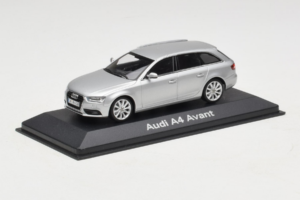 Audi A4 B8 Avant Ice Silver Minichamps 1:43 5011204213-R1 Pressofusione — immagine 2 di 4