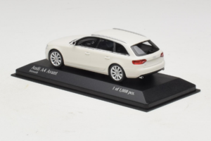 Audi A4 B8 Avant Bianco Minichamps 1:43 410011010 Pressofusione — immagine 3 di 5
