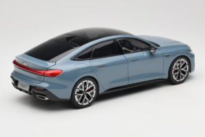 Audi A5L Sportback Azzurro Grigio OEM 1:18 ZAM60004B Pressofusione — immagine 3 di 8