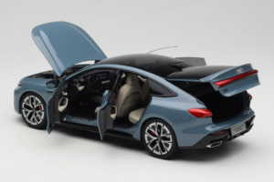 Audi A5L Sportback Azzurro Grigio OEM 1:18 ZAM60004B Pressofusione — immagine 5 di 8