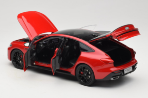 Audi A5L Sportback Rosso OEM 1:18 ZAM60004A Pressofusione — immagine 5 di 8