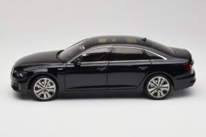 Audi A6L C8 Nero Paudi Model 1:18 42499 Pressofusione — immagine 4 di 8