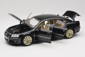 Audi A8 D3 W12 Nero Kyosho 1:18 5010508135 Pressofusione — immagine 2 di 8